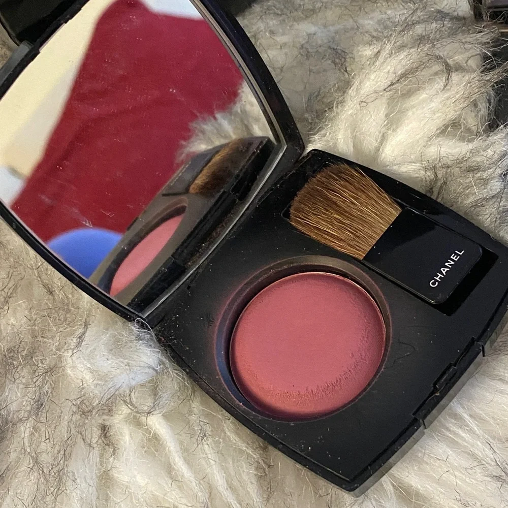 CHANEL Dual powder Blush Set in 99 rose petals & 87 emotion colors